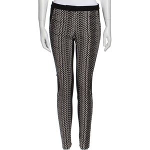 Cute Diane von Furstenburg printed skinny leg pants.